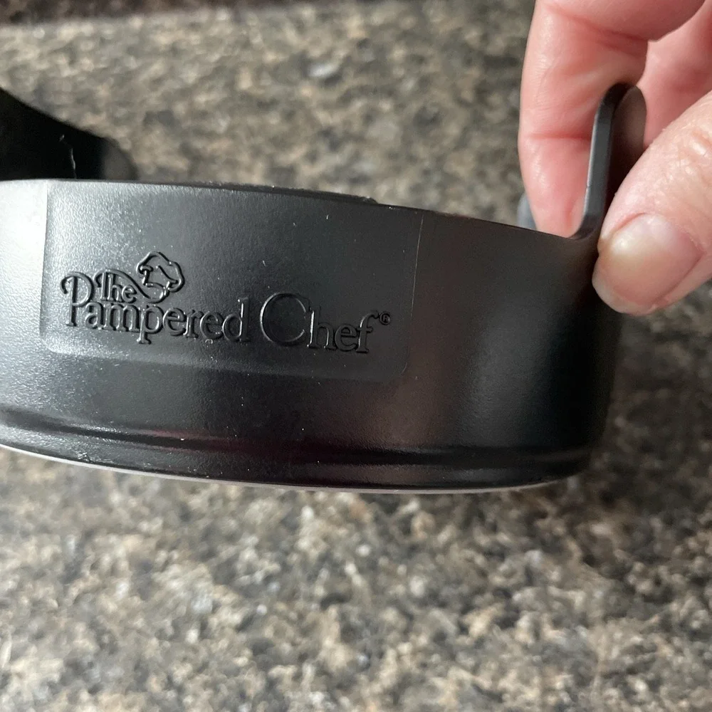 The‎ Pampered Chef Veggie Wedger Fruit Vegetable Cutter Slicer #2417 Retired